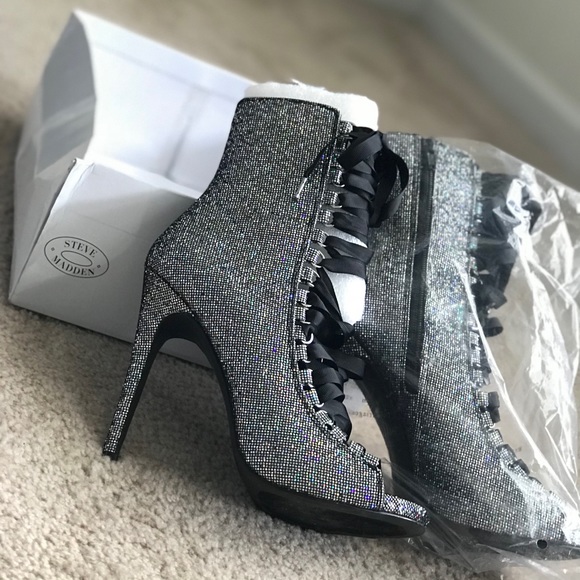 (Worn once) - Steve Madden Glitter lace-up Bootie - Picture 2 of 5